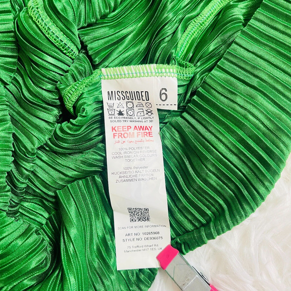 Missguided Womens Plisse Twist Front Plunging Long Sleeve Mini Dress Sz 2 Green - Picture 10 of 13